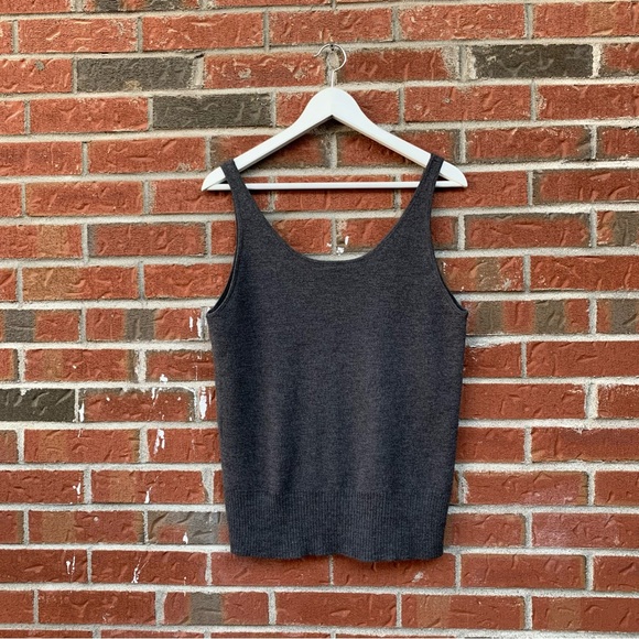 ❌ SOLD ❌  100% Merino Wool Grey Scoop Neck Knitted Cami Tank Top with Ribbed Hem - Picture 6 of 8